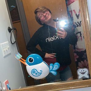 Meet your Posher, Rebecca